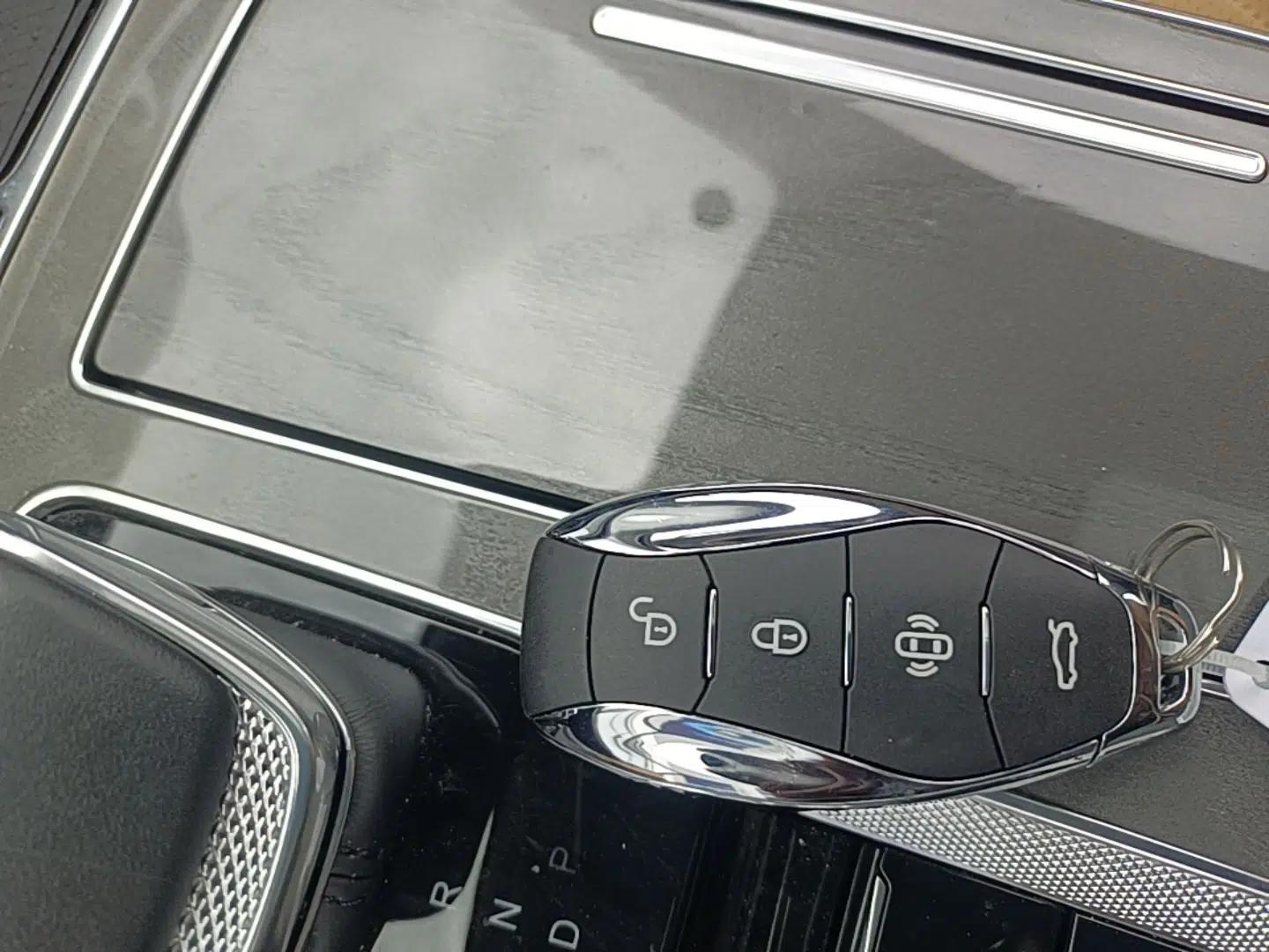 Hongqi HS5 2023 2.0T Four-Wheel Drive Flagship Pro Edition — миниатюра 12