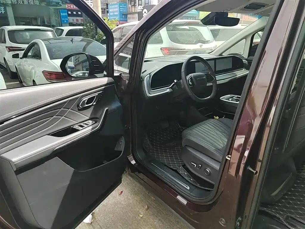 Maxus G90 2024 2.0T Xinghan 7-seater Edition — миниатюра 16