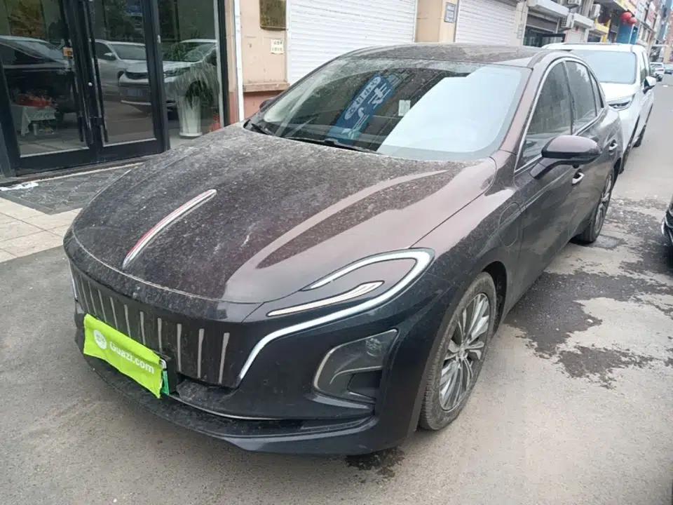 Hongqi E-QM5 2023 620km PLUS — миниатюра 1