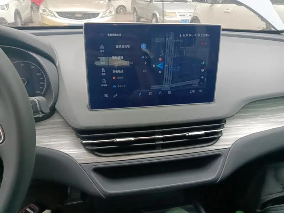 Hongqi E-QM5 2024 610 km PLUS — миниатюра 16