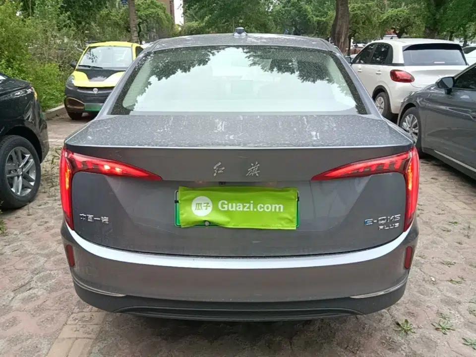 Hongqi E-QM5 2024 610 km PLUS — миниатюра 5