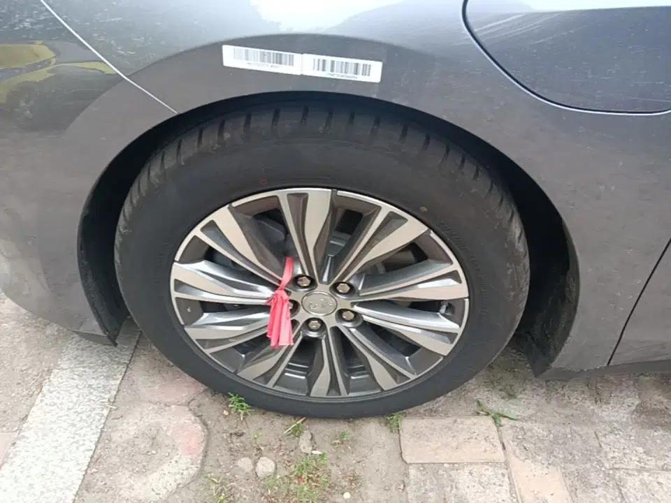 Hongqi E-QM5 2024 610 km PLUS — миниатюра 8