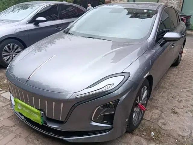Hongqi E-QM5 2024 610 km PLUS