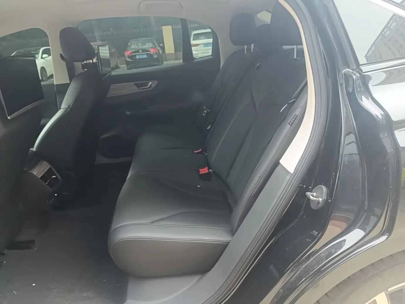 Hongqi E-QM5 2023 620km PLUS — миниатюра 20