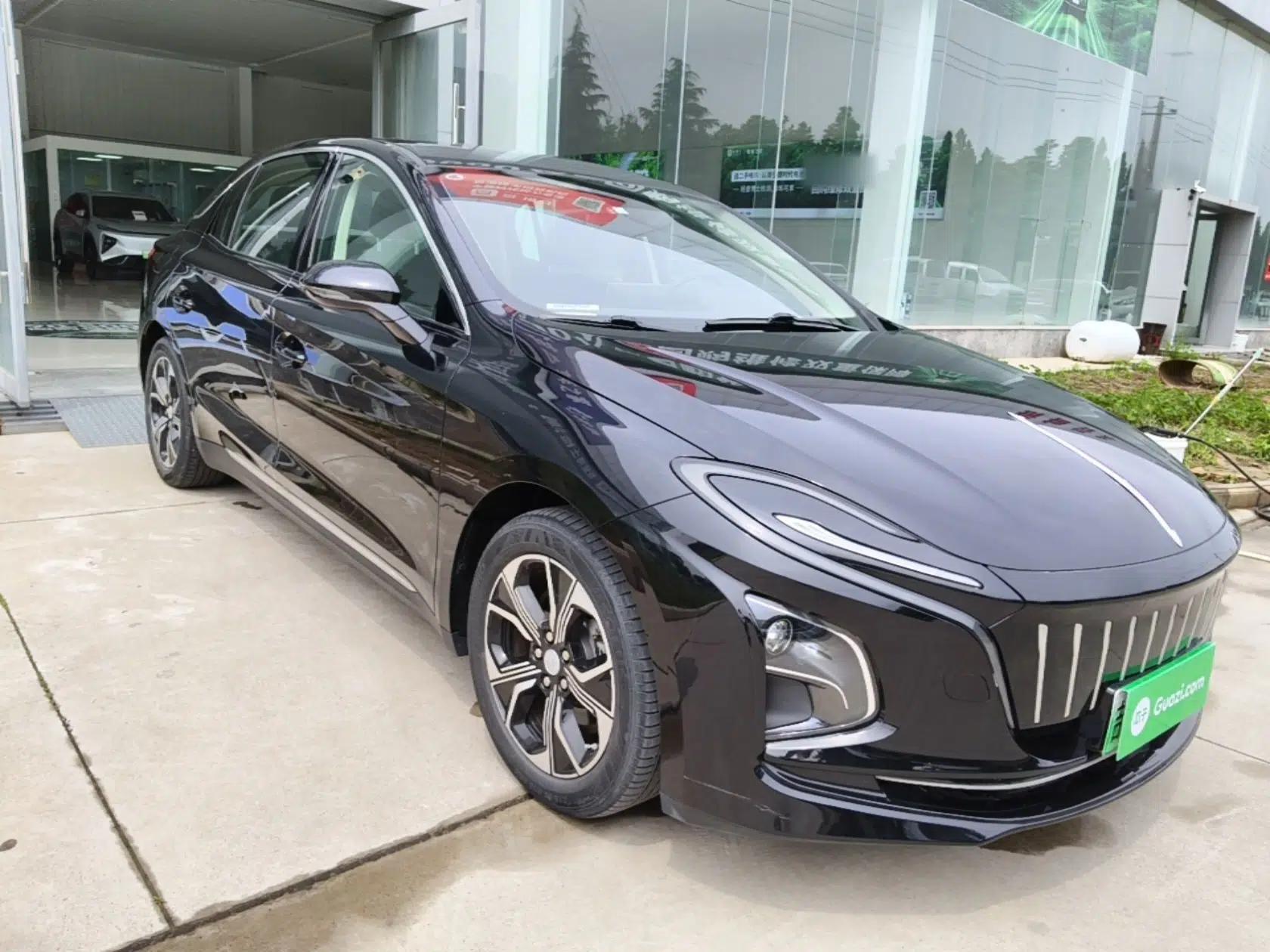 Hongqi E-QM5 2023 Revised Version Basic Travel Edition — миниатюра 3