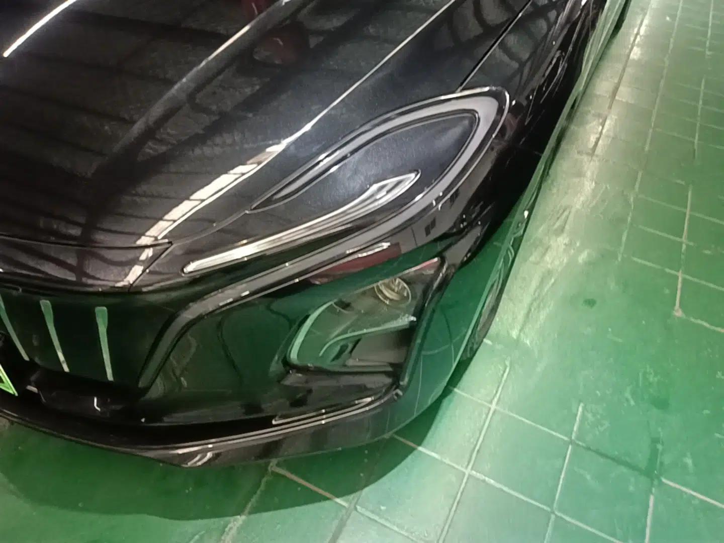 Hongqi E-QM5 2022 431 km Charge & Enjoy Edition — миниатюра 9