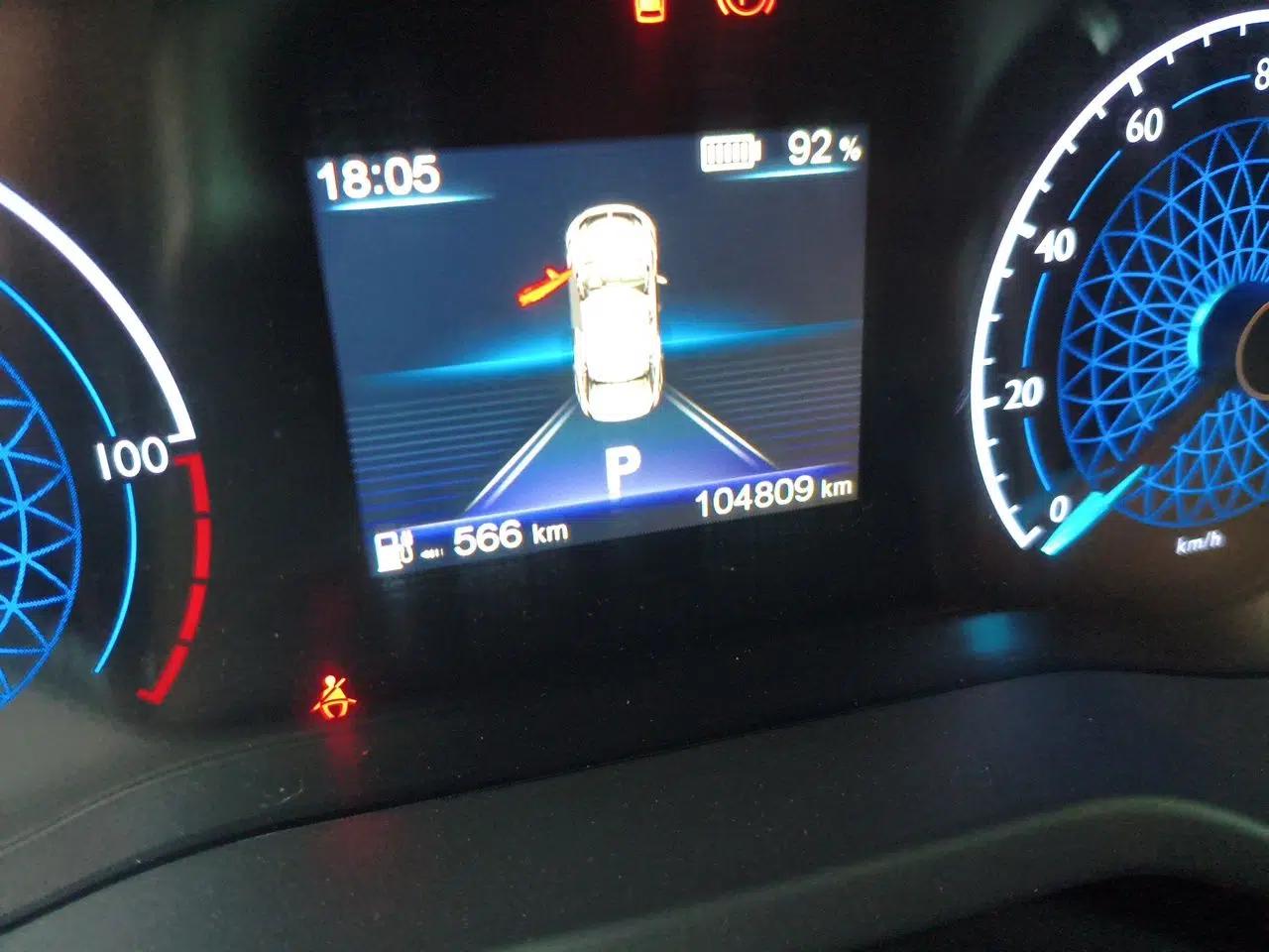 Hongqi E-QM5 2023 620km PLUS — миниатюра 13