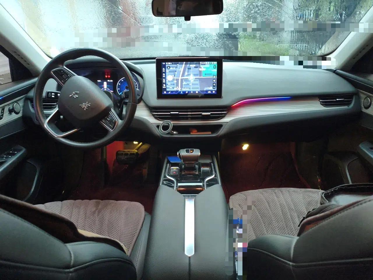 Hongqi E-QM5 2023 620km PLUS — миниатюра 10