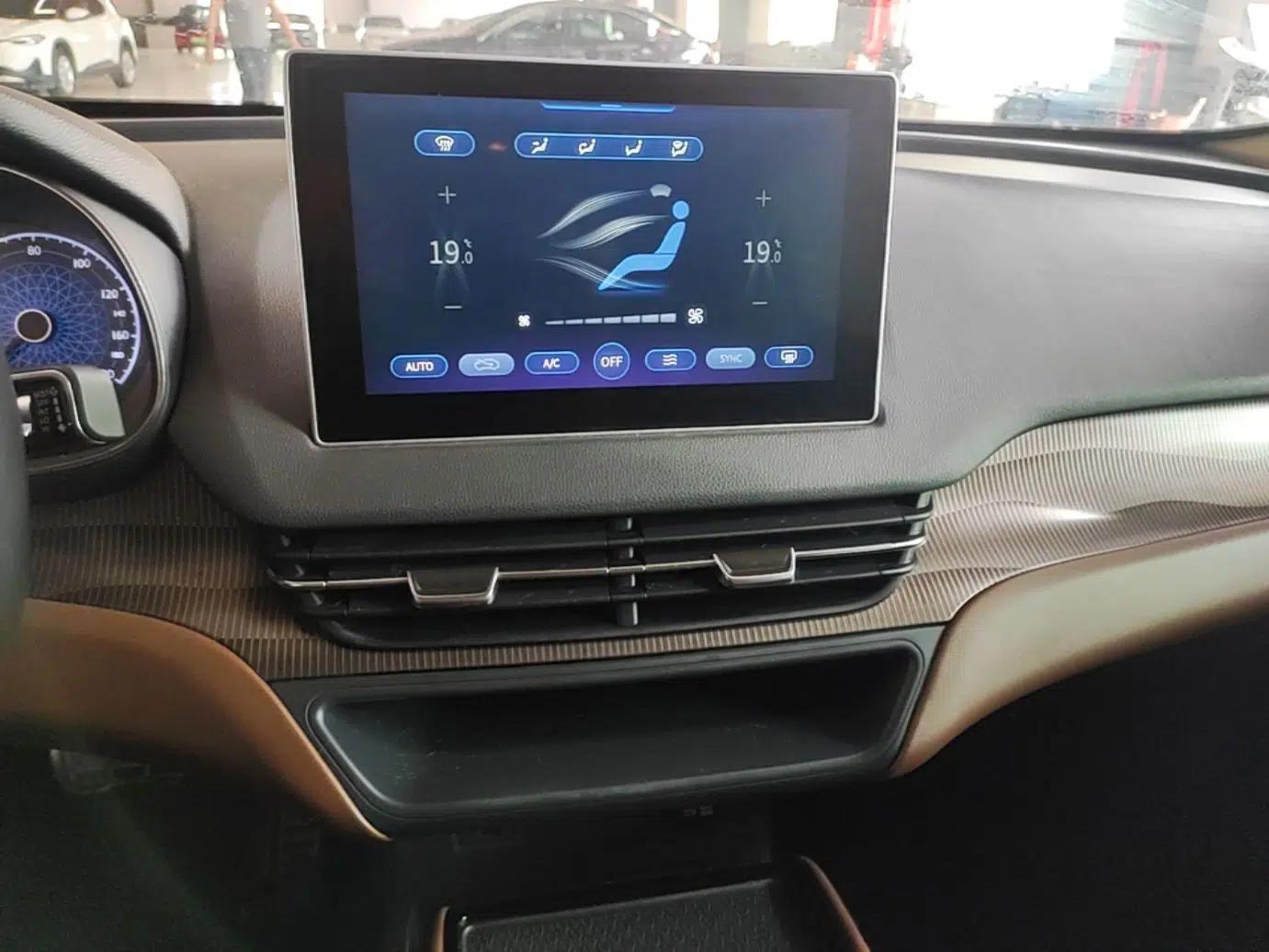Hongqi E-QM5 2021 Online Booking Charging T3 Edition 4 Seats — миниатюра 16