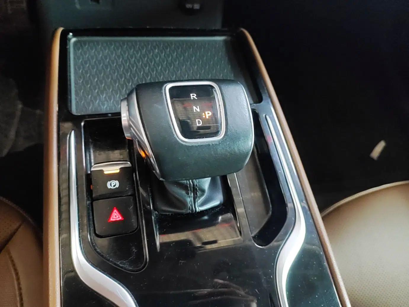 Hongqi E-QM5 2021 Online Booking Charging T3 Edition 4 Seats — миниатюра 17