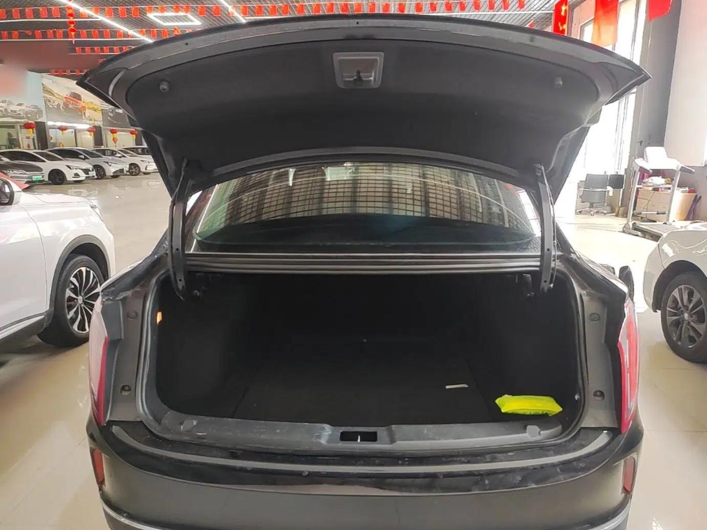 Hongqi E-QM5 2021 Online Booking Charging T3 Edition 4 Seats — миниатюра 22