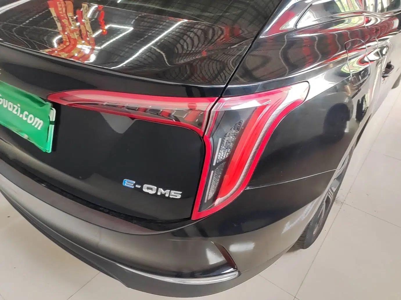 Hongqi E-QM5 2021 Online Booking Charging T3 Edition 4 Seats — миниатюра 7