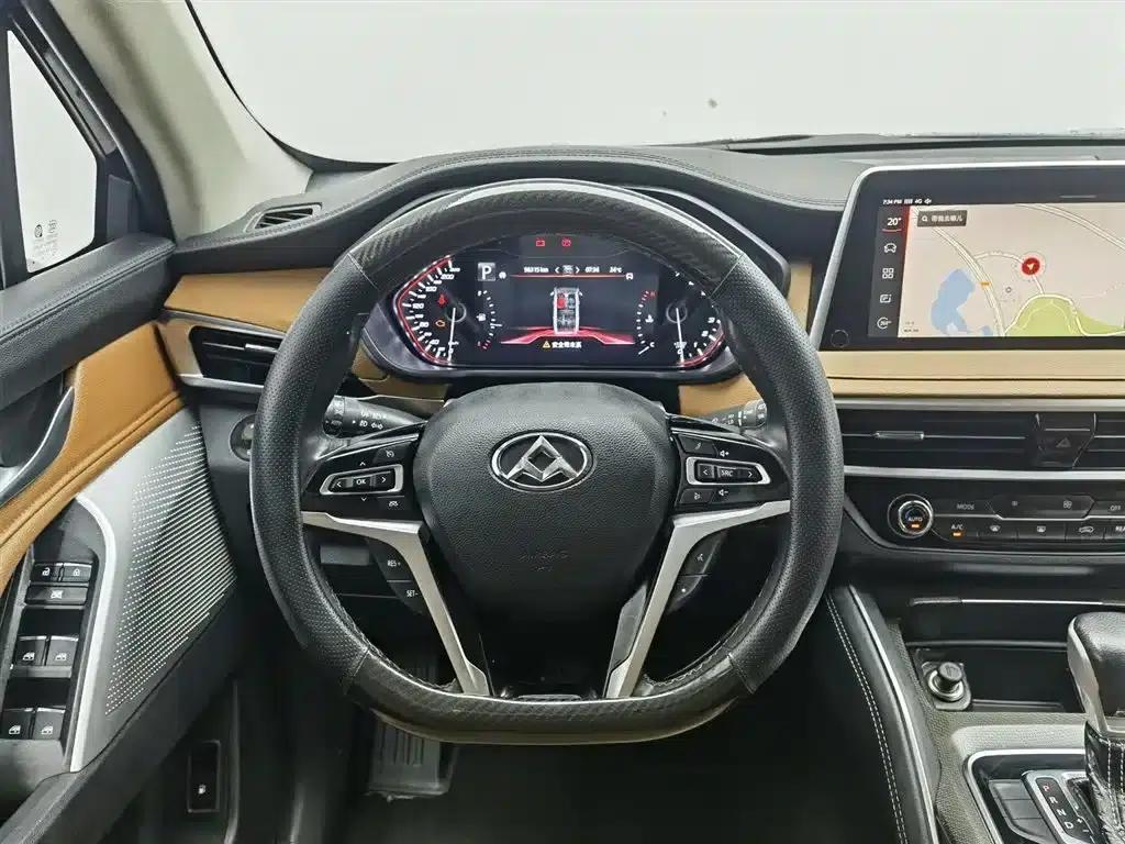 SAIC MAXUS D90 2017 2.0T Automatic 4WD Sirius — миниатюра 11