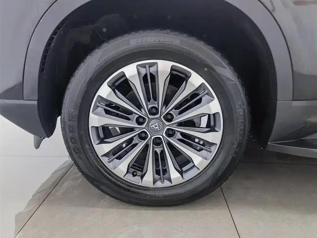 SAIC MAXUS D90 2017 2.0T Automatic 4WD Sirius — миниатюра 17