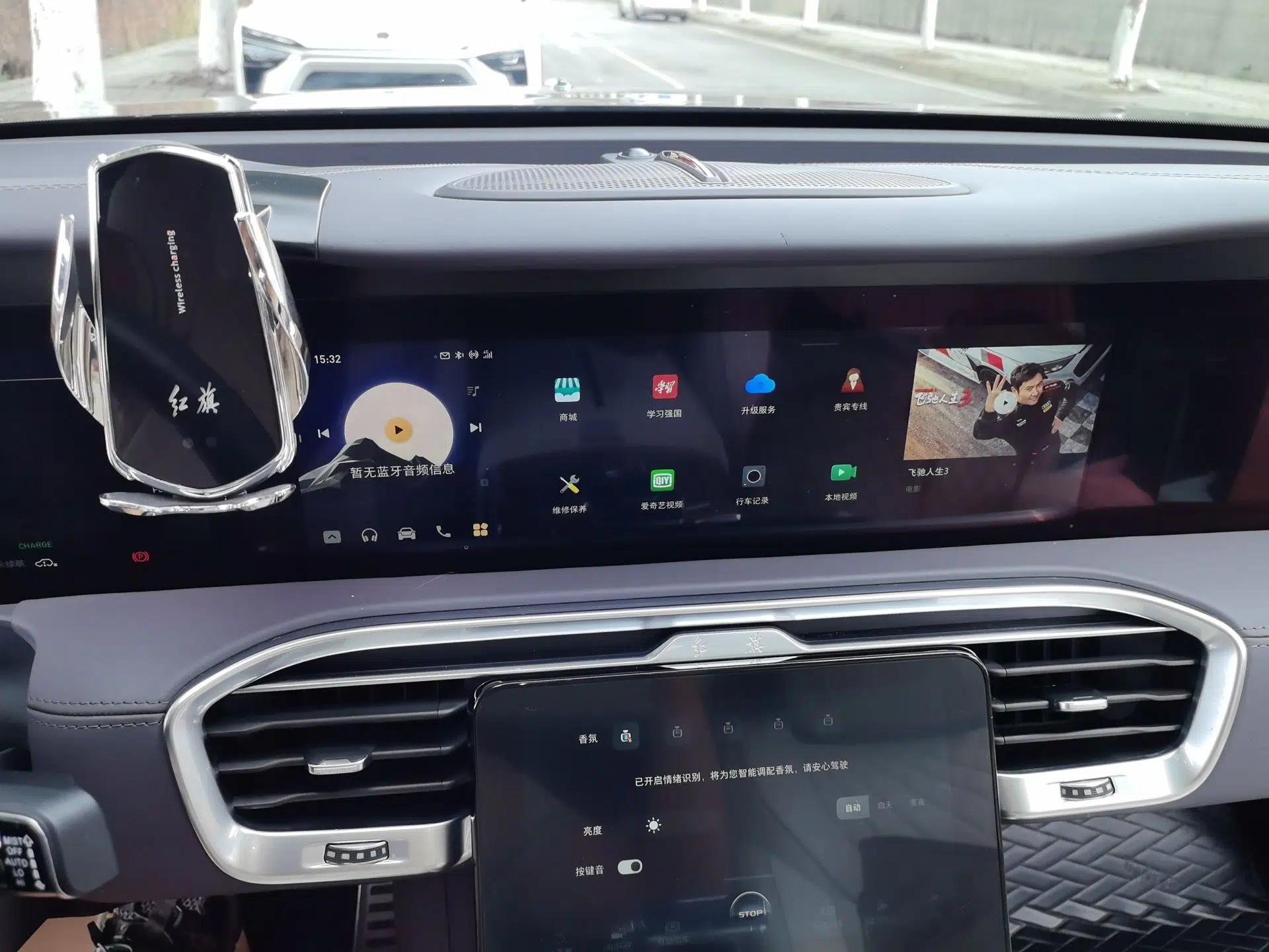Hongqi E-HS9 2021 510 km Flagship Edition Four Seats — миниатюра 14