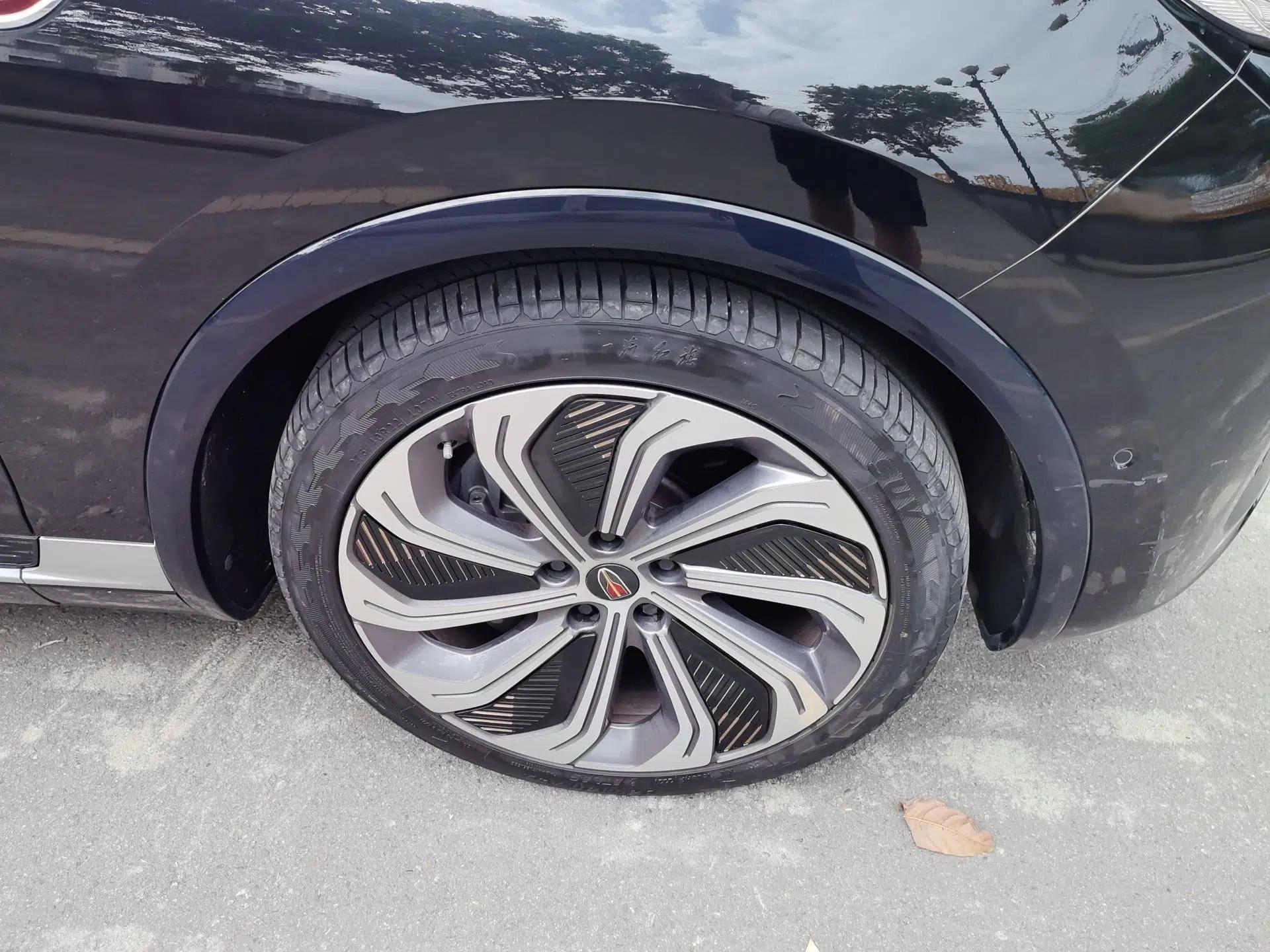 Hongqi E-HS9 2021 510 km Flagship Edition Four Seats — миниатюра 8