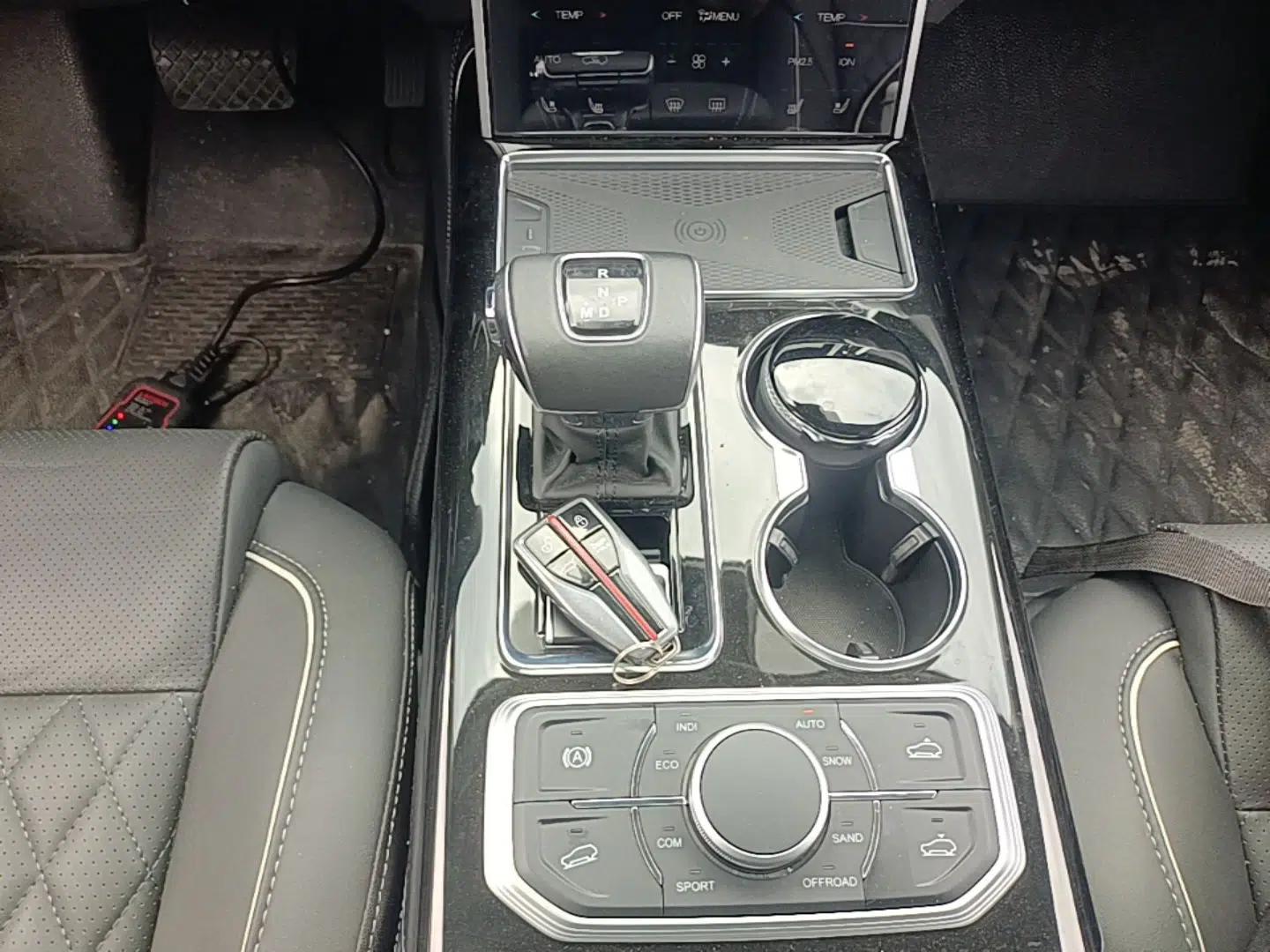 Hongqi HS7 2022 3.0T Automatic All-Wheel Drive Smart Connect Flagship Edition 7 Seats — миниатюра 17
