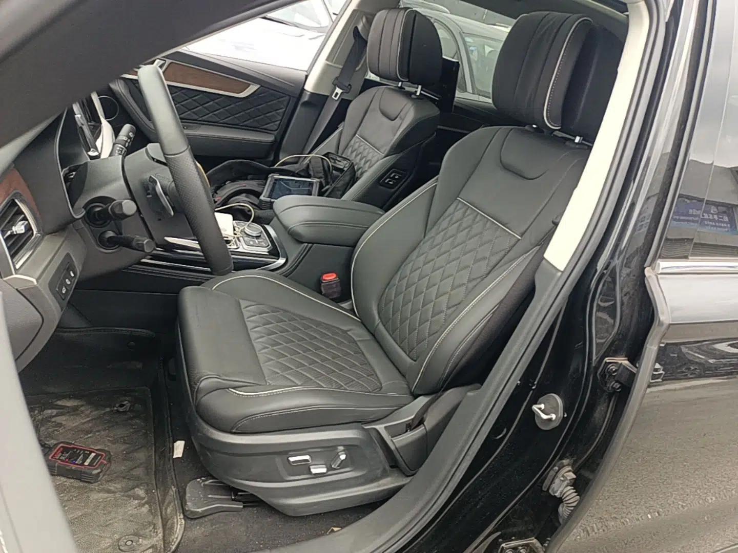 Hongqi HS7 2022 3.0T Automatic All-Wheel Drive Smart Connect Flagship Edition 7 Seats — миниатюра 18