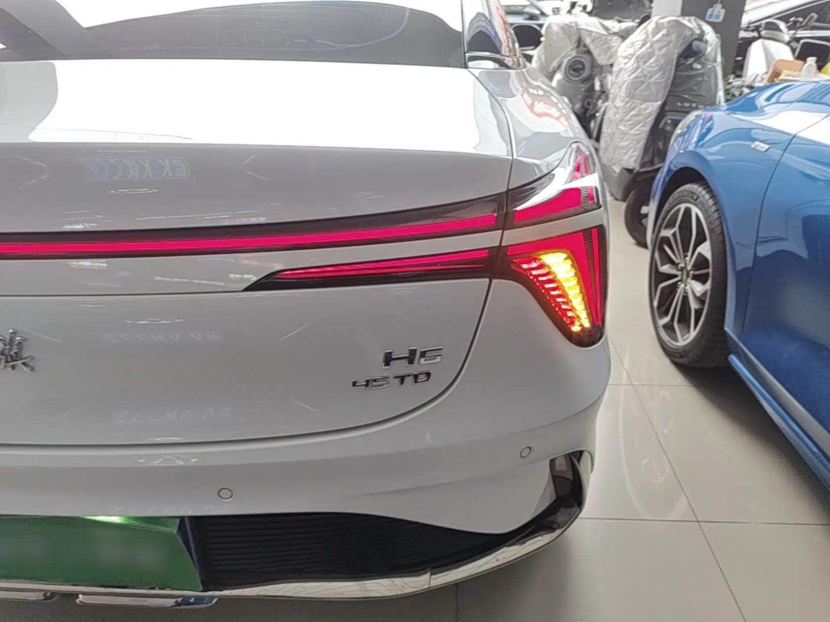 Hongqi H6 2023 2.0T Zhiyi Version — миниатюра 7