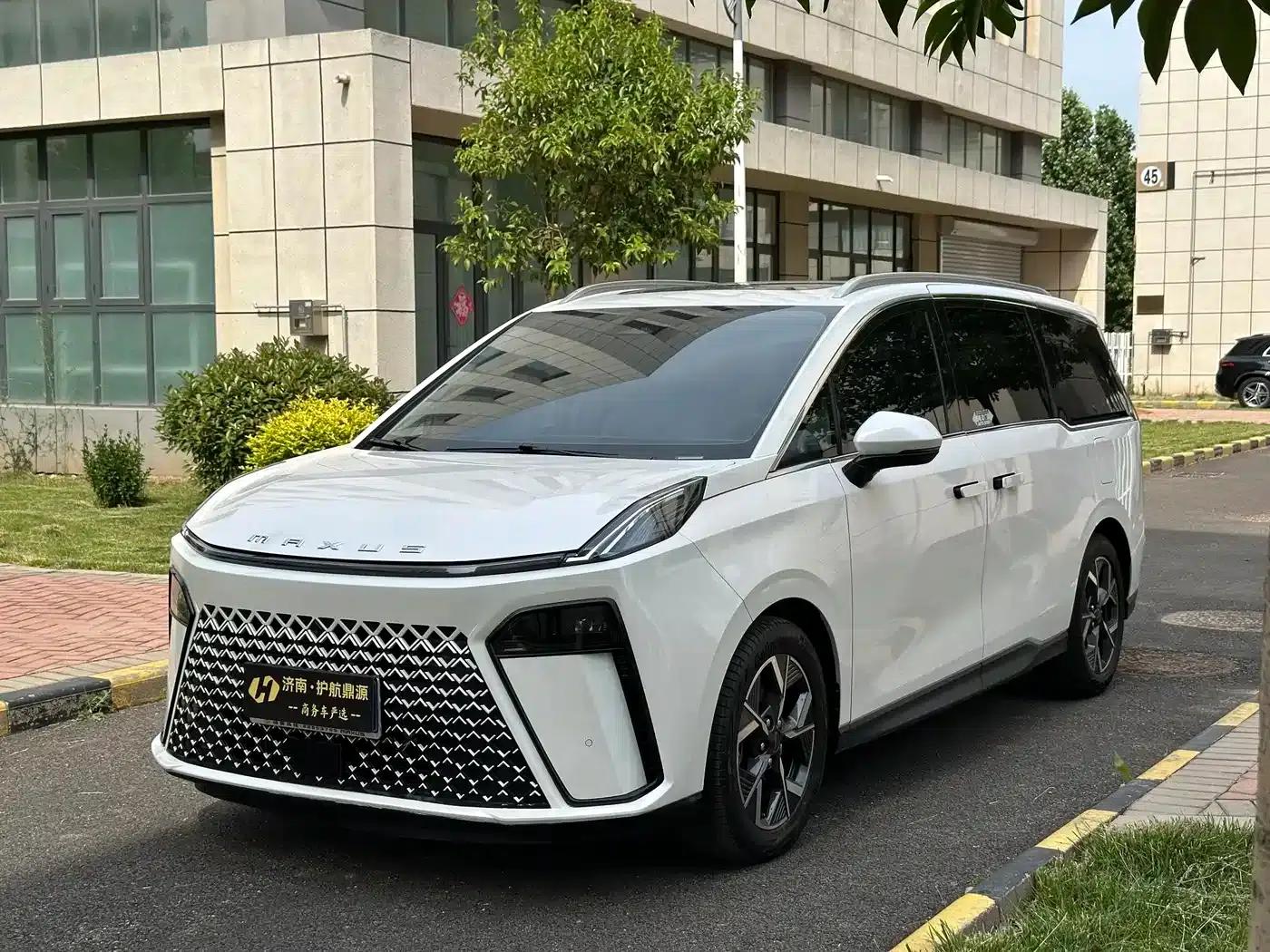 Maxus G70 2024 2.0T Automatic Flagship Edition 7-Seater — миниатюра 1