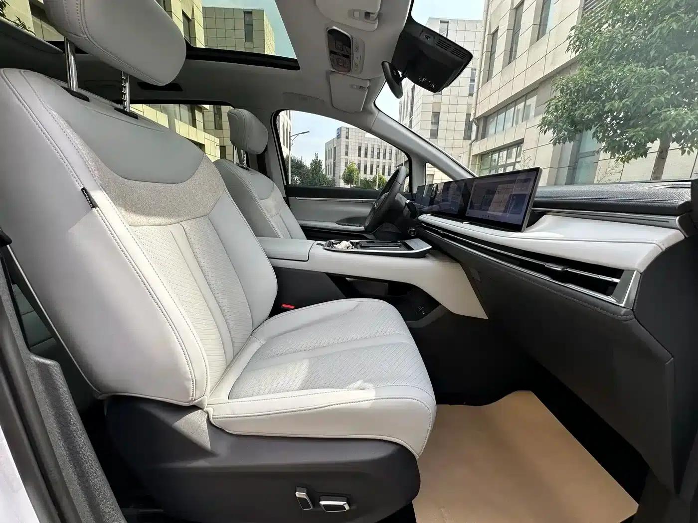 Maxus G70 2024 2.0T Automatic Flagship Edition 7-Seater — миниатюра 14