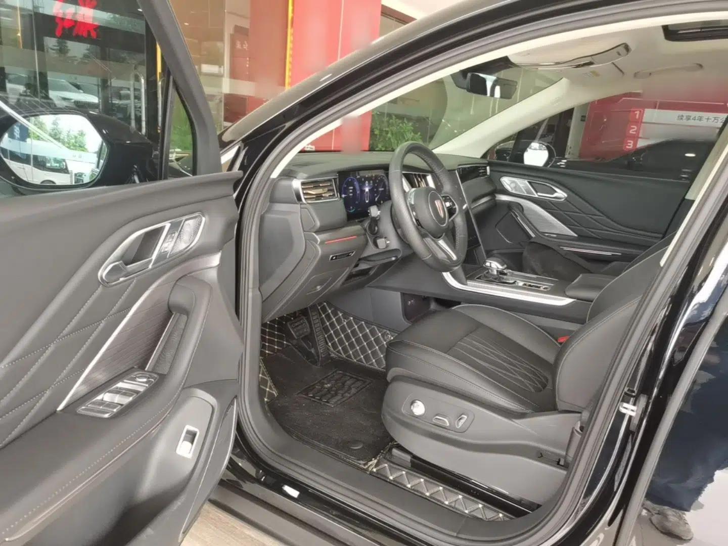 Hongqi HS7 PHEV 2024 2.0T PHEV Four-Wheel Drive Flagship Edition 6 Seats — миниатюра 19