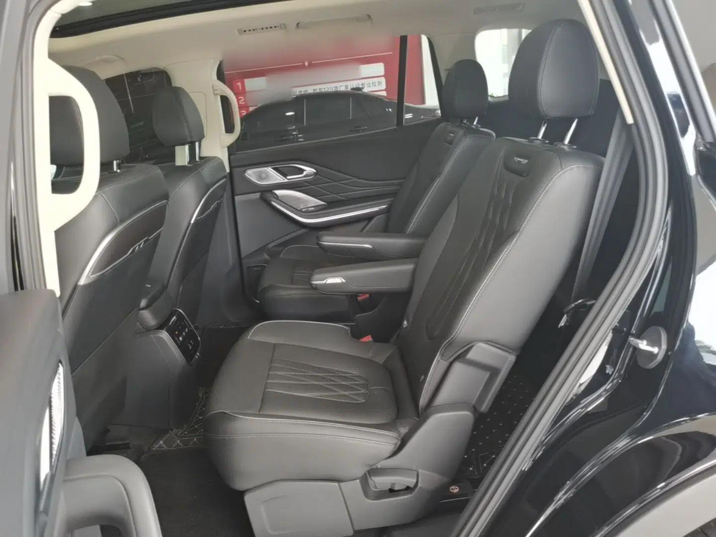 Hongqi HS7 PHEV 2024 2.0T PHEV Four-Wheel Drive Flagship Edition 6 Seats — миниатюра 20