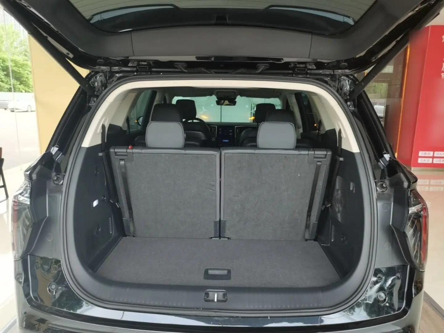 Hongqi HS7 PHEV 2024 2.0T PHEV Four-Wheel Drive Flagship Edition 6 Seats — миниатюра 22