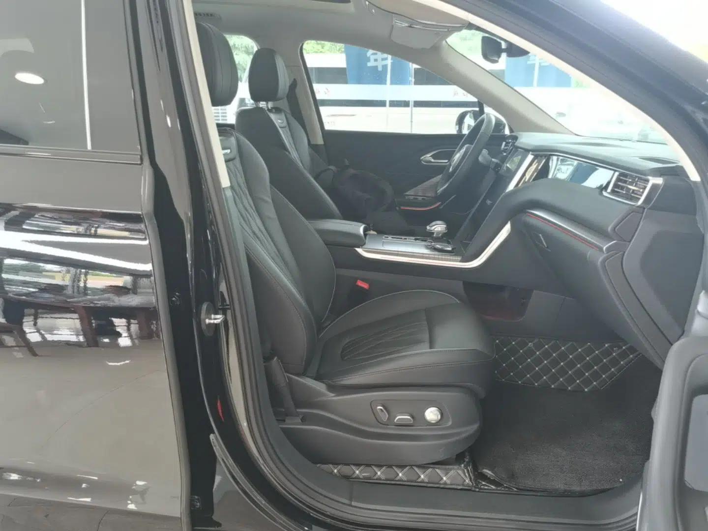 Hongqi HS7 PHEV 2024 2.0T PHEV Four-Wheel Drive Flagship Edition 6 Seats — миниатюра 23