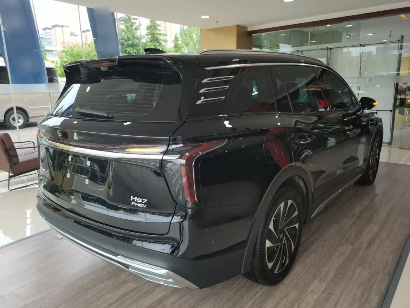 Hongqi HS7 PHEV 2024 2.0T PHEV Four-Wheel Drive Flagship Edition 6 Seats — миниатюра 6