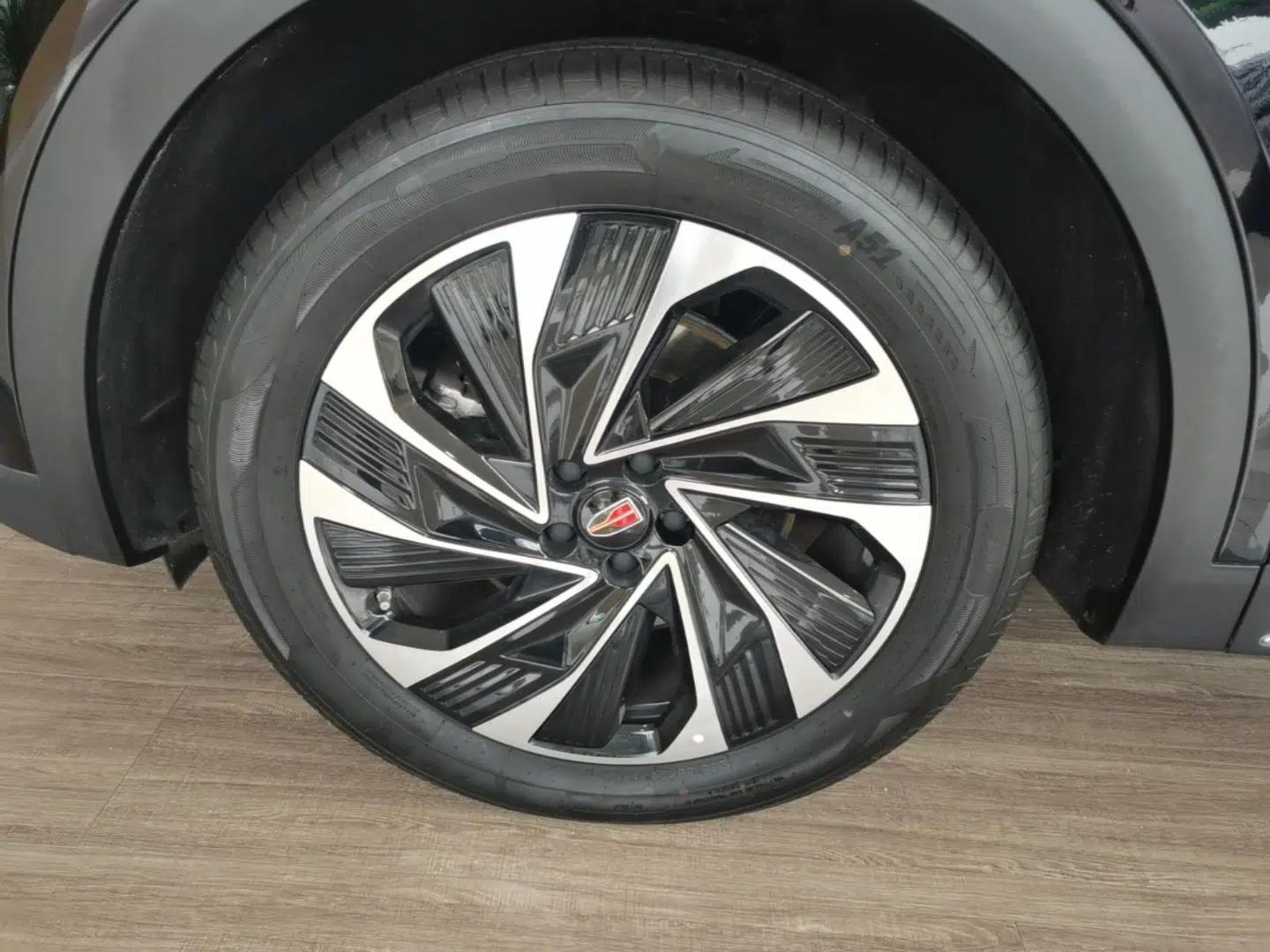 Hongqi HS7 PHEV 2024 2.0T PHEV Four-Wheel Drive Flagship Edition 6 Seats — миниатюра 8