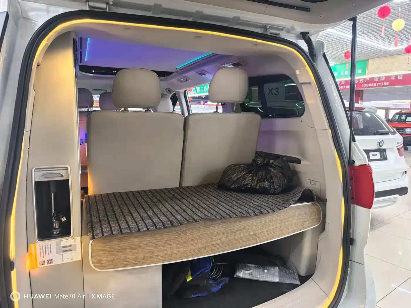 SAIC MAXUS RG10 2019 2.0TGI Pop-Top Camper Van Sunshine Edition — миниатюра 6