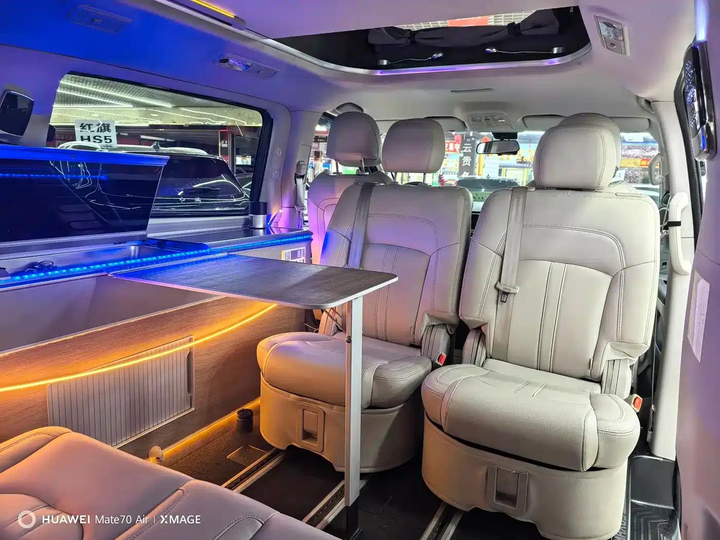 SAIC MAXUS RG10 2019 2.0TGI Pop-Top Camper Van Sunshine Edition — миниатюра 7