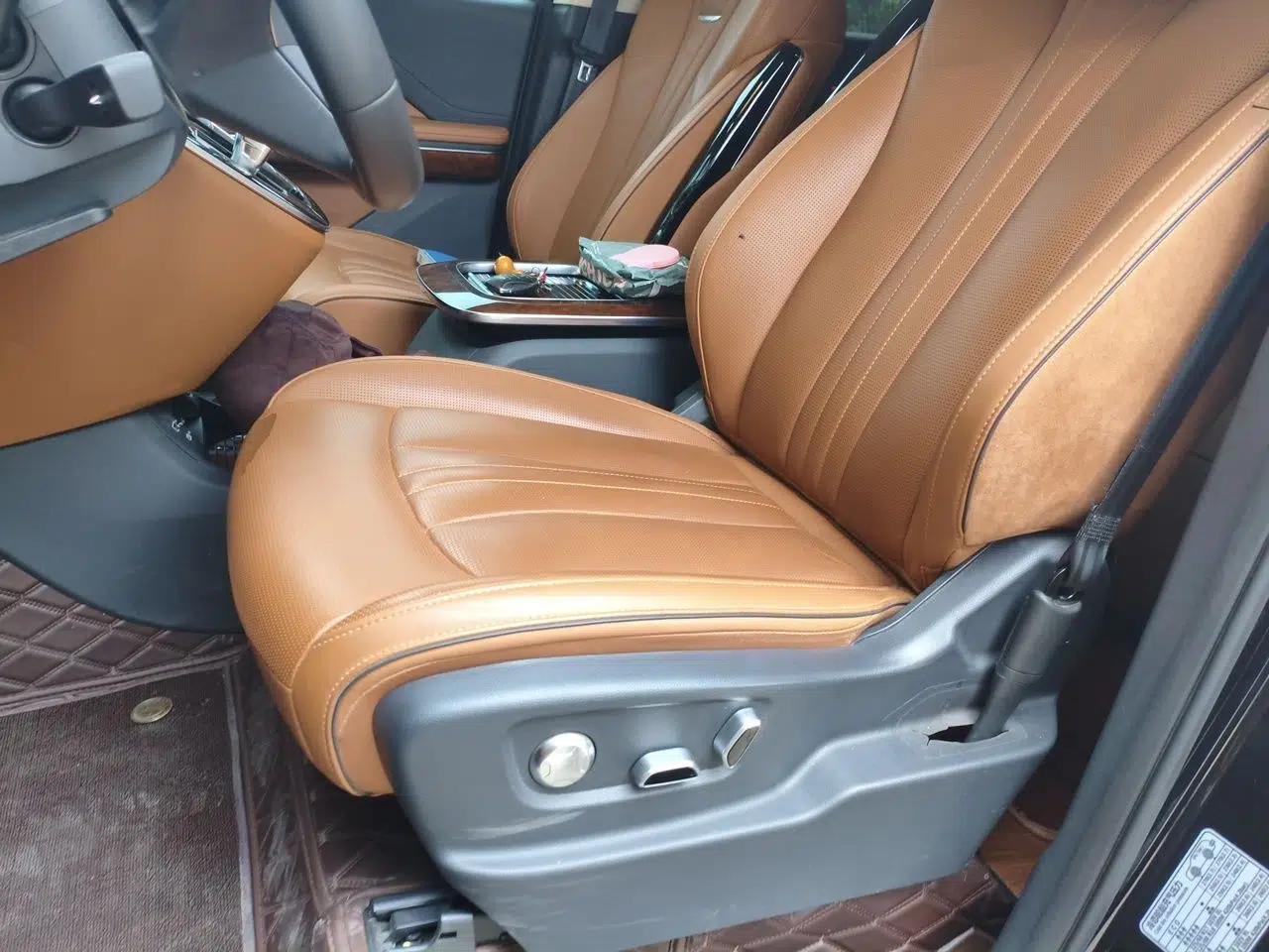 Hongqi HQ9 2023 2.0T Smart Connect Flagship Edition — миниатюра 16
