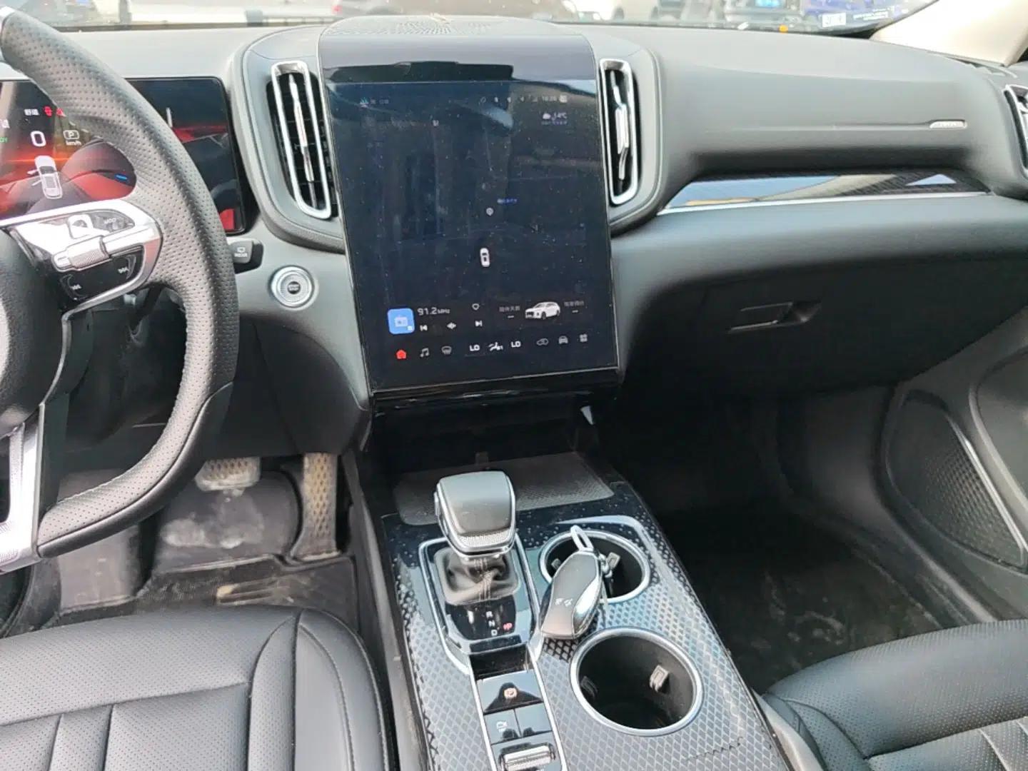 Hongqi HS3 PHEV 2024 PHEV 115km Jingwei Edition — миниатюра 16