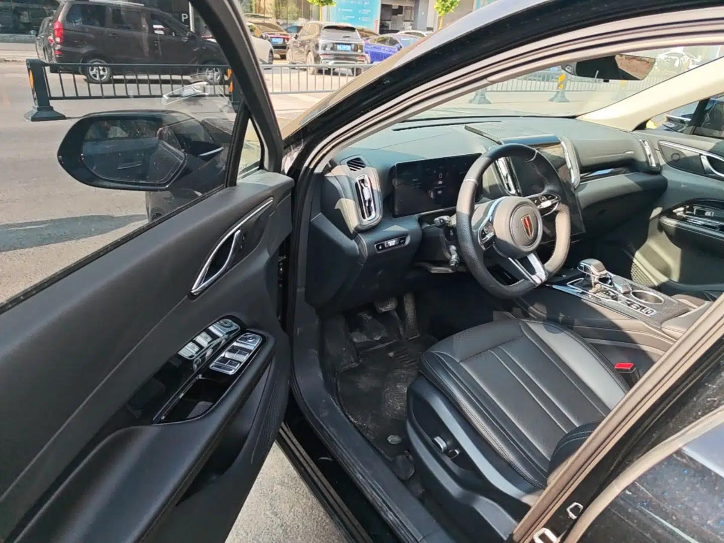 Hongqi HS3 PHEV 2024 PHEV 115km Jingwei Edition — миниатюра 19