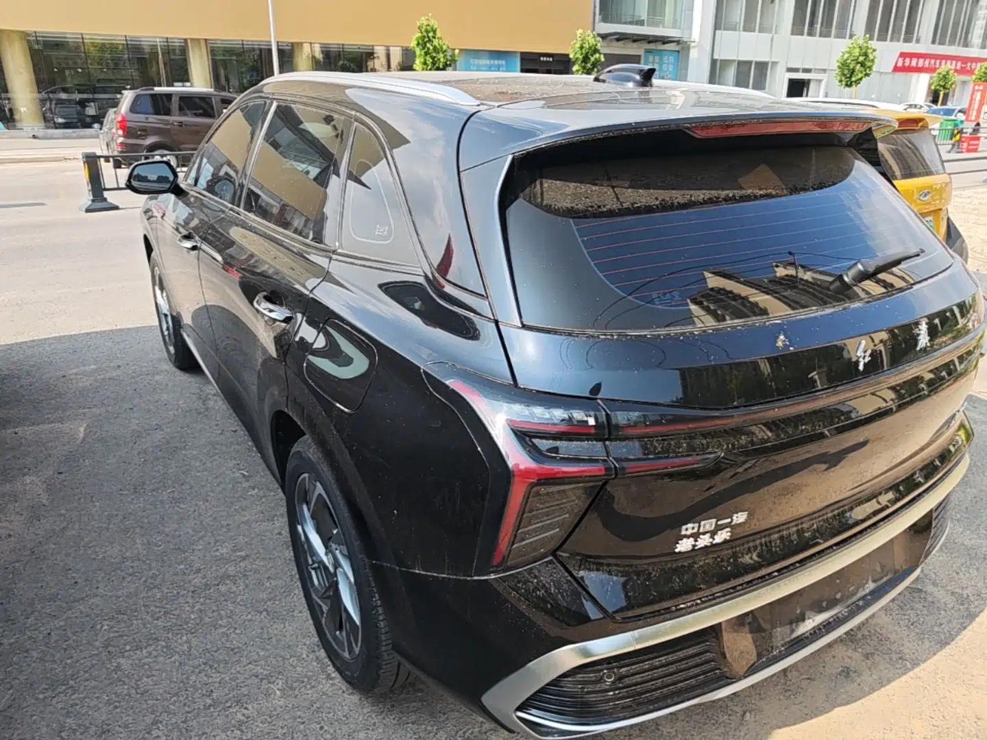 Hongqi HS3 PHEV 2024 PHEV 115km Jingwei Edition — миниатюра 4