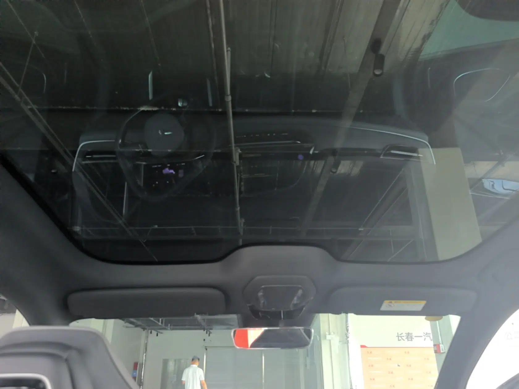 Hongqi Tiangong 08 2025 680 Ultra Four-Wheel-Drive Version — миниатюра 21