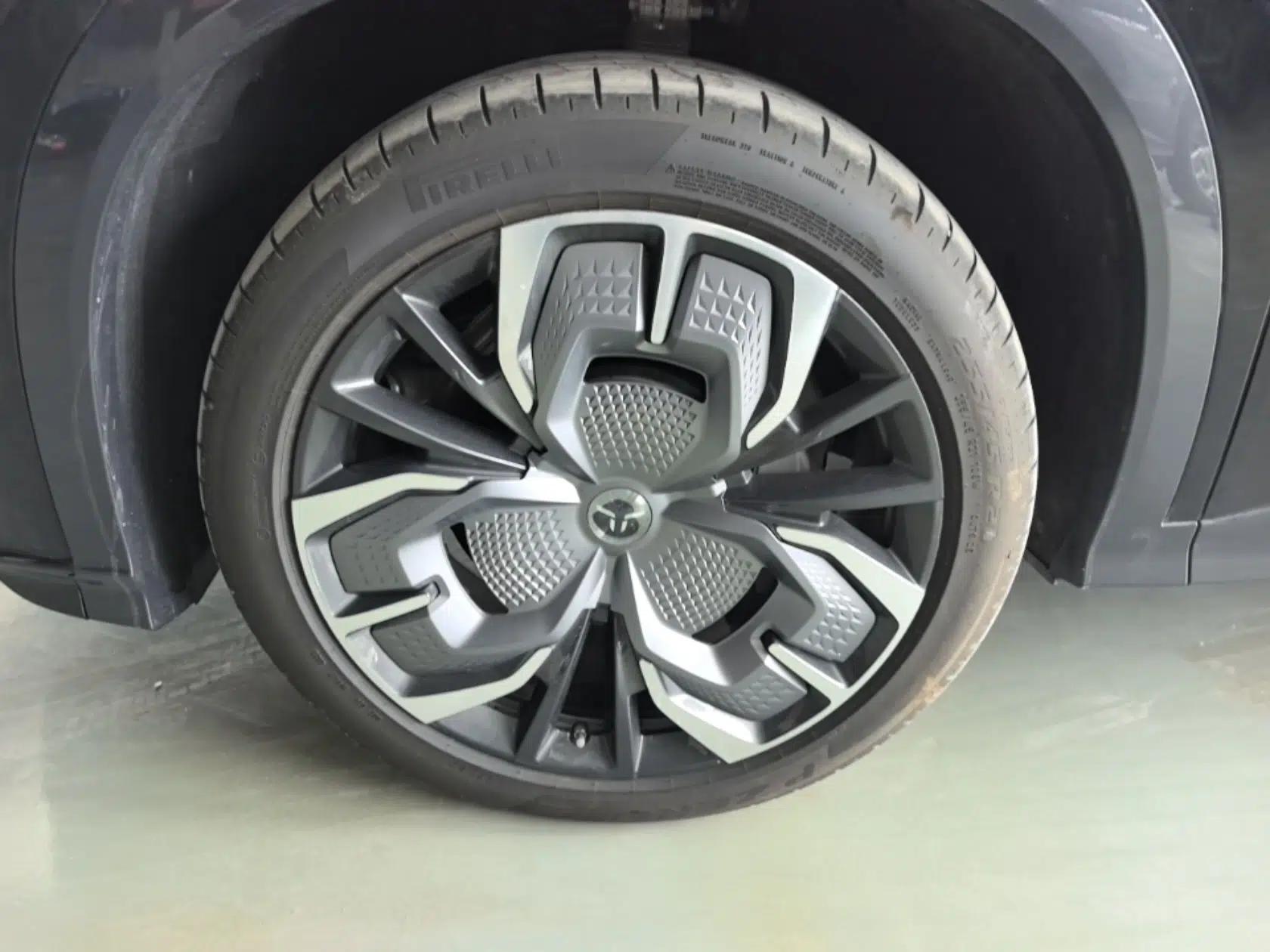 Hongqi Tiangong 08 2025 680 Ultra Four-Wheel-Drive Version — миниатюра 8