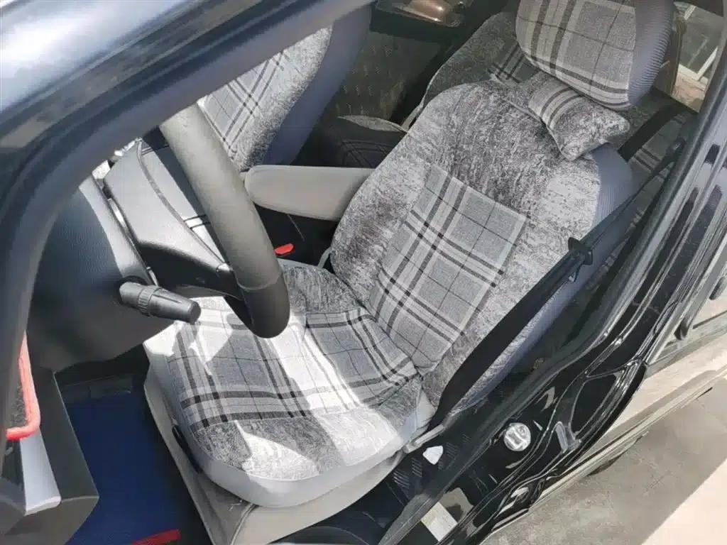 Lingzhi 2022 M5 1.6L Practical 5-Seater — миниатюра 15