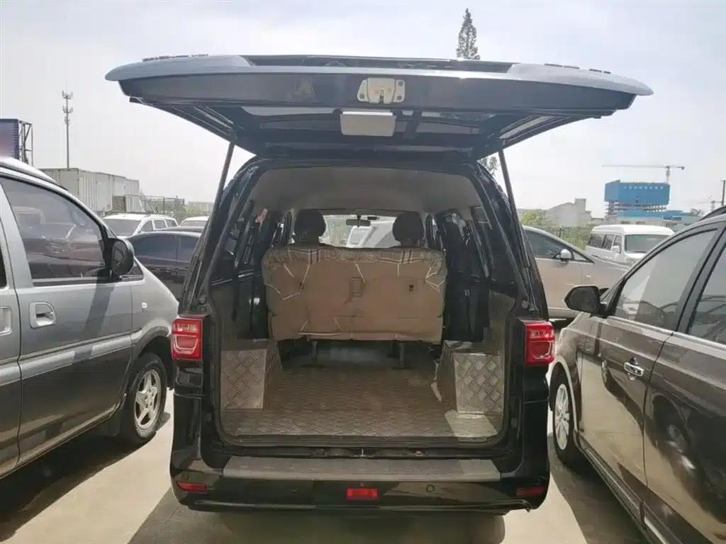 Lingzhi 2022 M5 1.6L Practical 5-Seater — миниатюра 19