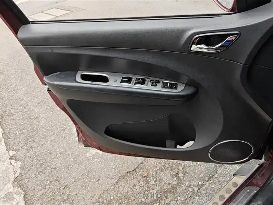 Jingyi X5 2013 1.6L Manual Premium Edition (National IV Emission Standard) — миниатюра 7