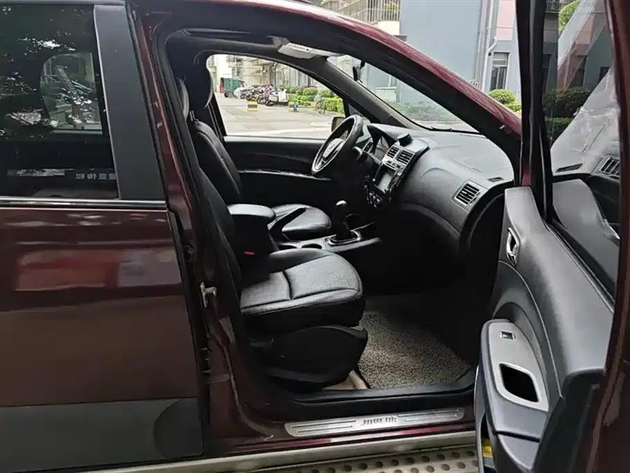 Jingyi X5 2013 1.6L Manual Premium Edition (National IV Emission Standard) — миниатюра 8
