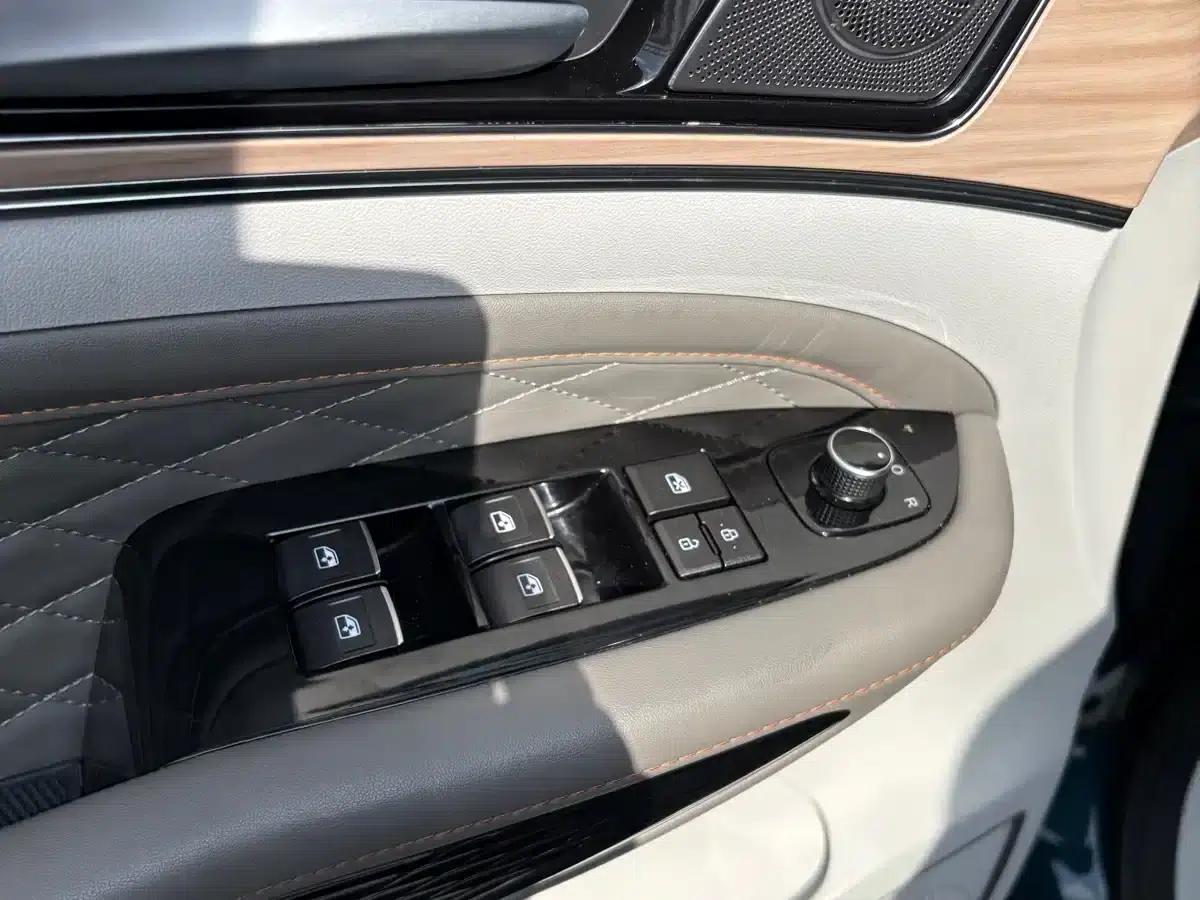 Fengxing Yacht 2022 1.5T DCT Wave Chaser Edition — миниатюра 22