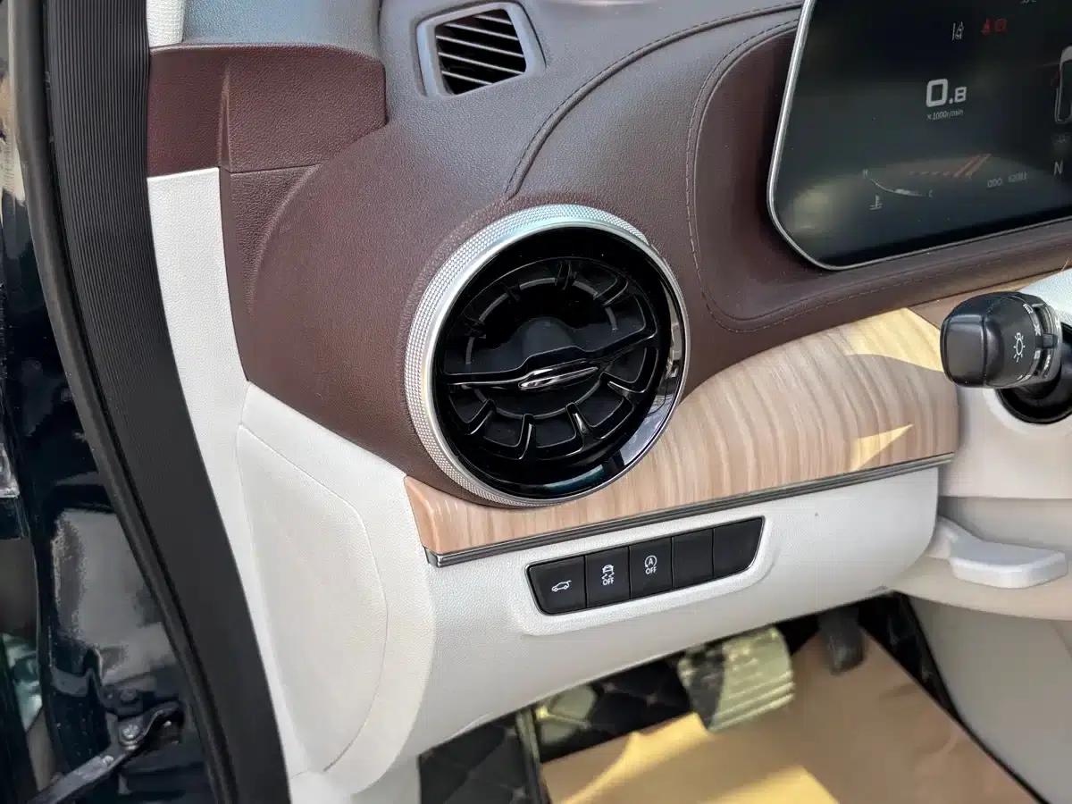 Fengxing Yacht 2022 1.5T DCT Wave Chaser Edition — миниатюра 23