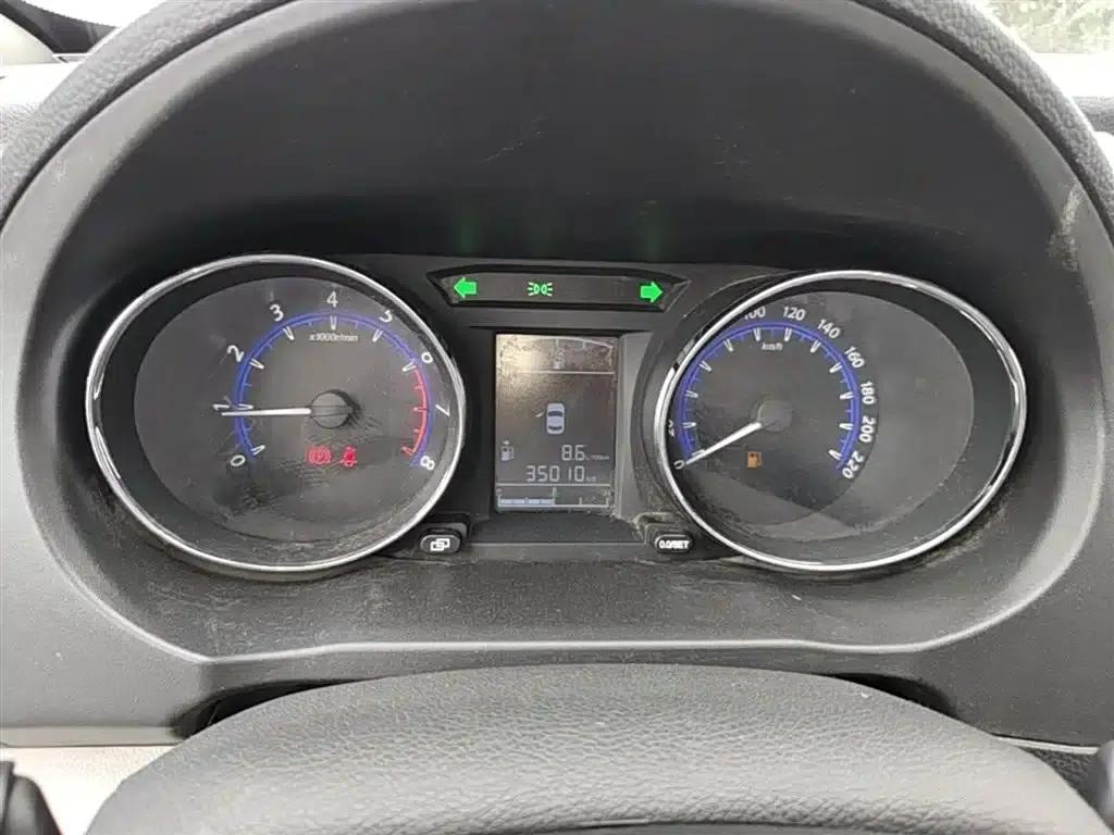 Fengxing S500 2016 Model 1.6L Manual Deluxe — миниатюра 12