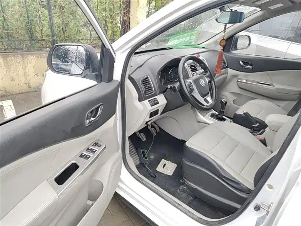 Fengxing S500 2016 Model 1.6L Manual Deluxe — миниатюра 16