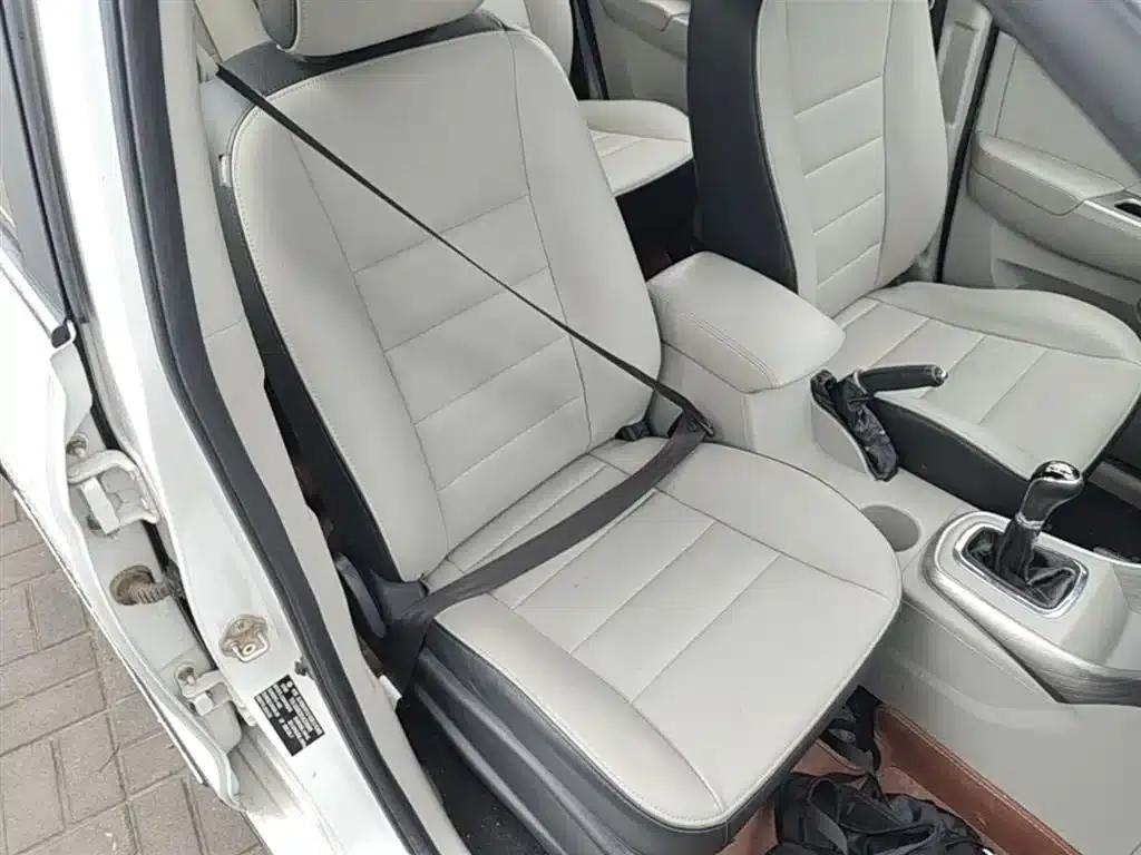 Fengxing S500 2016 Model 1.6L Manual Deluxe — миниатюра 25
