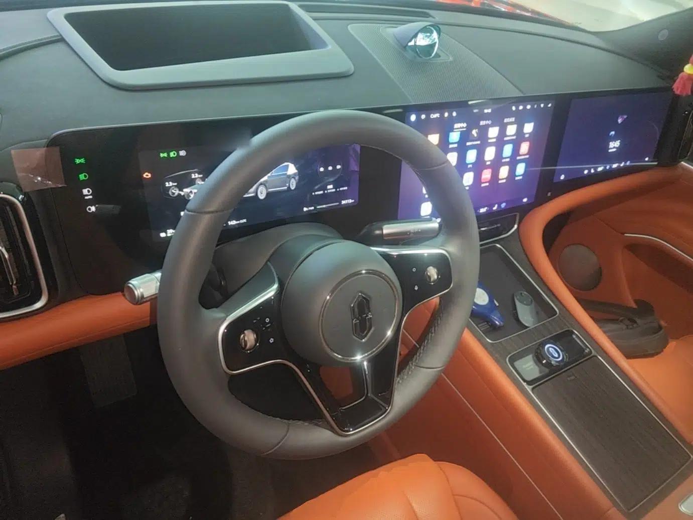 Hima AITO M9 2024 Range-Extended Max Edition 52 kWh 6-Seater Version — миниатюра 13