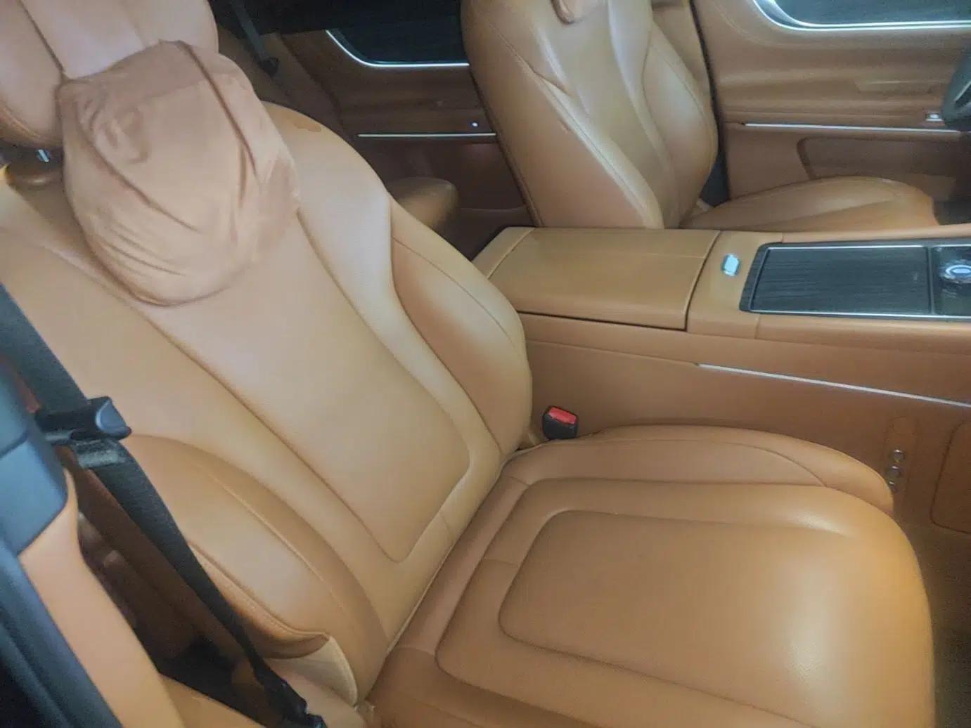 Hima AITO M9 2024 Range-Extended Max Edition 52 kWh 6-Seater Version — миниатюра 23